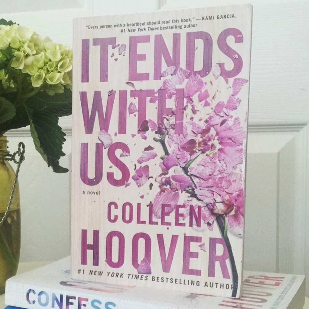 Colleen Hoover “It Ends with Us”